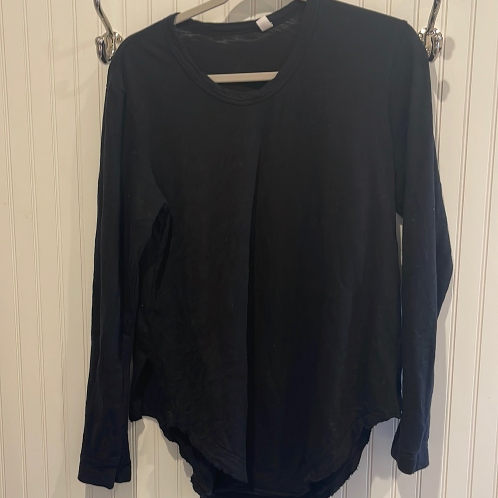 NWOT‎ WILT Long Sleeve Shirttail Slub Jersey Top!